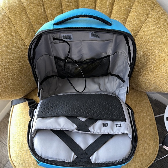 Biosled  Electronic Billboard Backpack - Picture 6 of 15